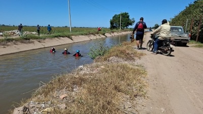 Adulto mayor desaparece tras caer a canal en Otameto; bomberos mantienen operativo de b&uacute;squeda
