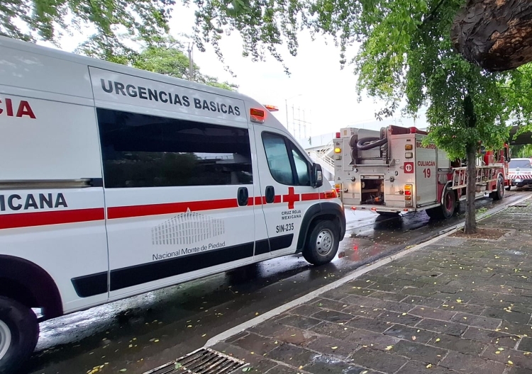Joven 'levantado' y amarrado es lanzado de un puente al R&iacute;o Tamazula; queda lesionado