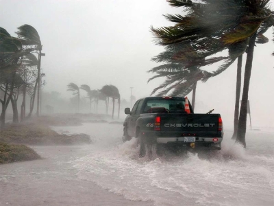 &iexcl;Alerta m&aacute;xima! Hurac&aacute;n &ldquo;Norma&rdquo; toca tierra en Todos Santos, BCS