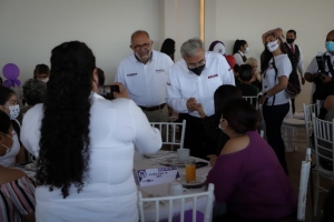 Intensifica Rocha su campa&ntilde;a en el sur del estado; va por el voto de la mujer