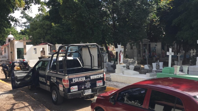 Dejan una mujer descuartizada en una tumba del Pante&oacute;n Civil de Culiac&aacute;n