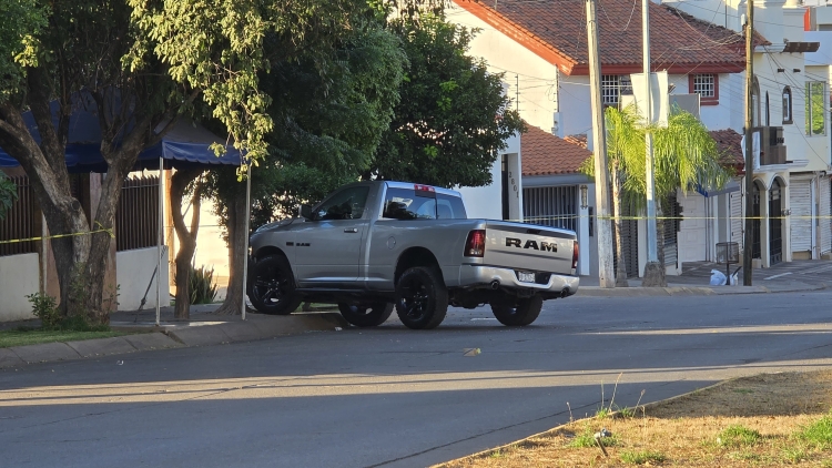 Una mujer es asesinada cuando conduc&iacute;a una camioneta en la colonia Villa Universidad