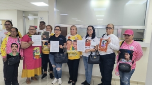 Por obstruir b&uacute;squedas, colectivos exigen en el Congreso del Estado destituir a Patricia Figueroa y a Karina M&aacute;rquez; las exponen al peligro