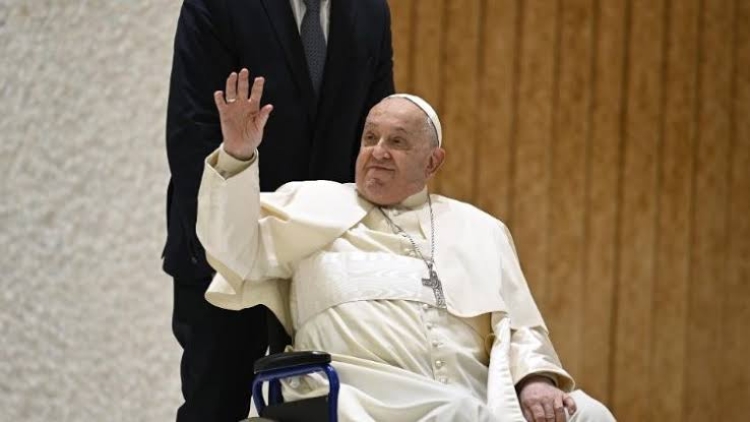 Se complica la salud del papa Francisco