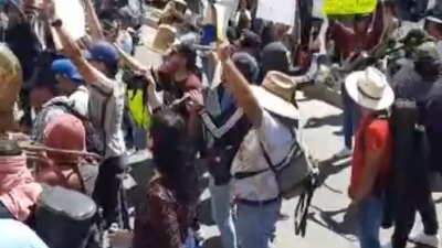 Músicos de Banda y policías tienen un enfrentamiento en Mazatlán tras las restricciones en áreas públicas