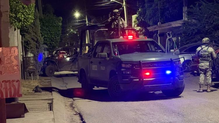 Balean a 2 hombres que viajaban en razer, en la Colonia Los Mezcales, en Culiac&aacute;n