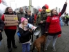 Miles marchan contra las restricciones covid en Europa
