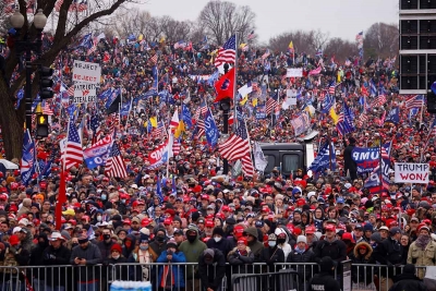 Simpatizantes de Trump toman Washington para defenderlo