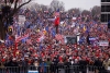 Simpatizantes de Trump toman Washington para defenderlo
