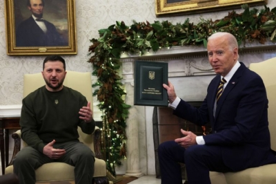 Estados Unidos promete ayuda militar a Ucrania ante guerra contra Rusia: "Seguiremos apoyando a Ucrania el tiempo que sea necesario"; Biden