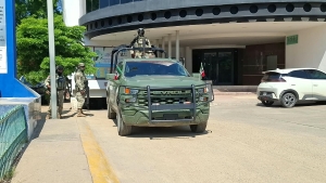 Privan de la libertad a empresario joyero en Plaza Comercial del sector Tres R&iacute;os, en Culiac&aacute;n