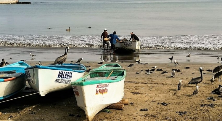 Pescadores de Playa Norte tiene ya 15 días sin trabajar por marejadas