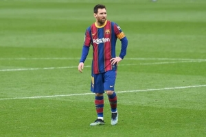 Barcelona se aleja del liderato de La Liga al empatar 1-1 con C&aacute;diz