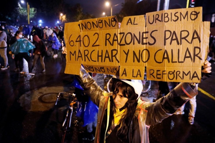 Intenta el gobierno de Colombia desactivar la rebelión
