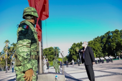 Conmemora Rocha el CXI aniversario de la Revoluci&oacute;n Mexicana