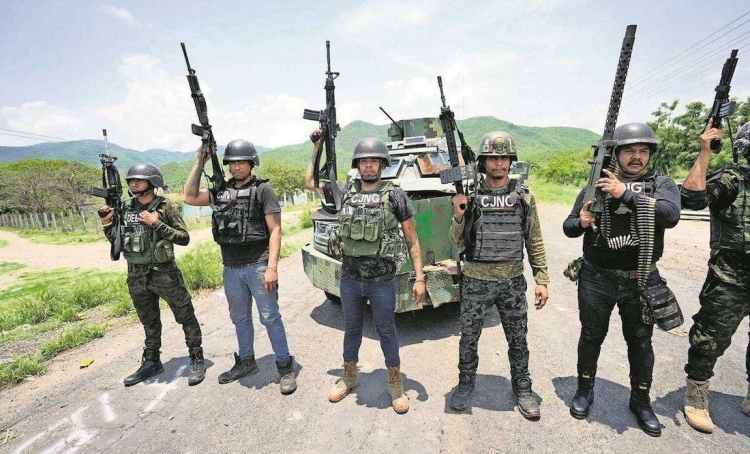 Mientras M&eacute;xico alista reforma a la Ley Nacional de Seguridad, EEUU oficializa a C&aacute;rteles Mexicanos como Terroristas