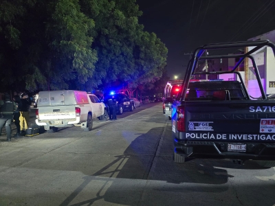 Gatilleros asesinan a un hombre junto a departamentos en la colonia Infonavit Humaya