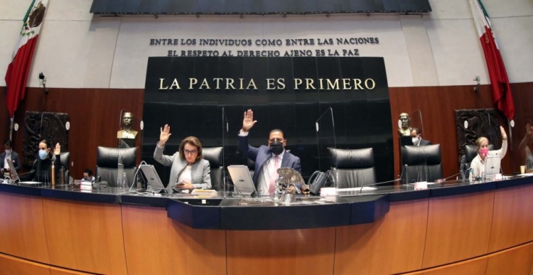 Senado aprueba reforma eléctrica de AMLO.