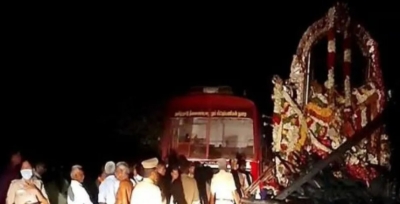 Cinco personas mueren electrocutadas durante procesi&oacute;n hind&uacute; en India