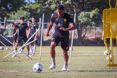 En Tepatitl&aacute;n, Dorados por el pase a los cuartos de final