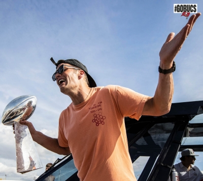 Con 44 a&ntilde;os de edad Tom Brady su regresa a la NFL