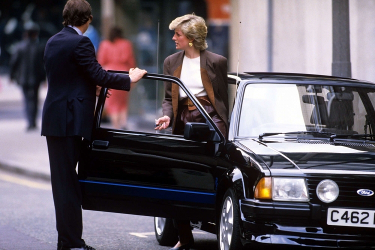 Subastarán el Ford Escort único de la princesa Diana