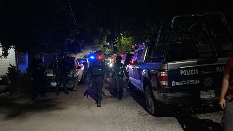 Asesinan a dos hombres y uno más queda herido junto al panteón de Aguaruto en Culiacán