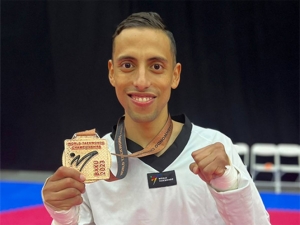 El mexicano Carlos Navarro gana bronce en Campeonato Mundial de Taekwondo, en Azerbaiy&aacute;n