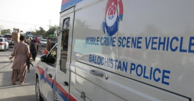 Ataque suicida con coche bomba contra autobús escolar deja 5 muertos en Pakistán; acusan a India del atentado