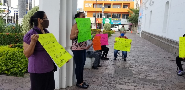 Vendedores del parque Constitución piden reinstalación y que les regresen sus mercancías