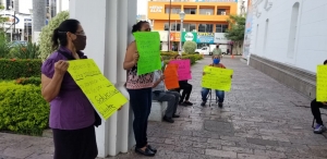 Vendedores del parque Constituci&oacute;n piden reinstalaci&oacute;n y que les regresen sus mercanc&iacute;as