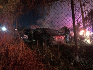 Incendio consume 31 unidades de un Yonke en la colonia 21 de Marzo