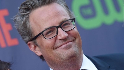 Muere a los 54 a&ntilde;os Matthew Perry, el ic&oacute;nico Chandler Bing de la serie "Friends"