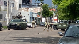 Balean a joven cuando lavaba un veh&iacute;culo, en la Colonia Centro en Culiac&aacute;n