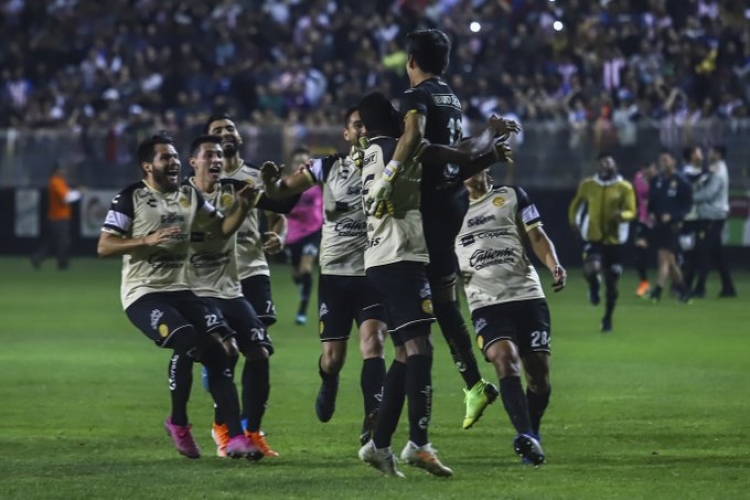 Dorados elimina de la Copa a las Super Chivas