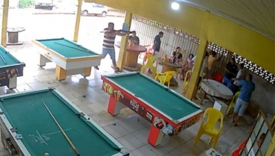Pierden dos juegos de billar, enfurecen y deciden matarlos a todos, en Brasil