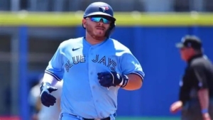 El mexicano Alejandro Kirk brilla con jonr&oacute;n y tres hits en victoria ante Pittsburgh