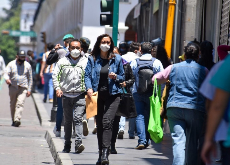 Se pintan de verde 19 estados y 4 en naranja; el jueves se aplicaron m&aacute;s de 900 mil dosis