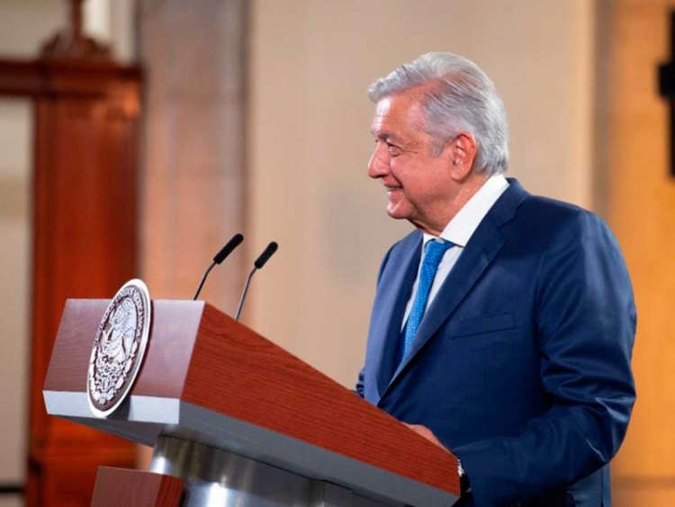 Da bienvenida López Obrador a Arturo Herrera a Banxico y da mensaje