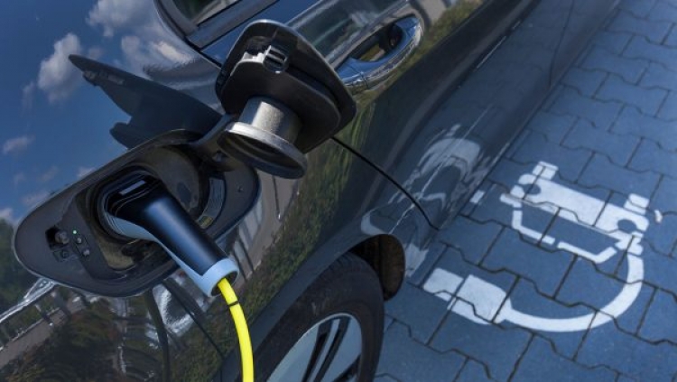Alemania buscar retirar bonificaciones en compra de autos el&eacute;ctricos ante inflaci&oacute;n