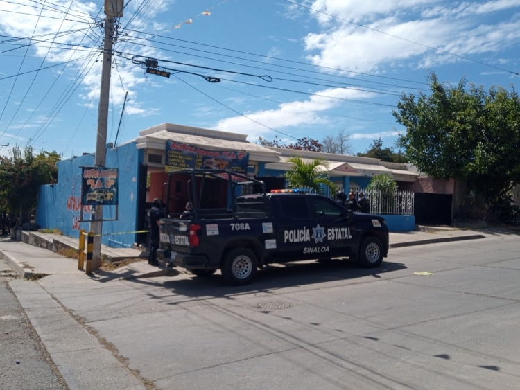 Asesinan a balazos a un joven en un autolavado, en Culiacán