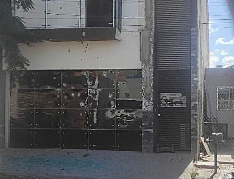 Vivienda baleada en la colonia Simón Bolívar dejó un menor lesionado y una persona ´levantada´