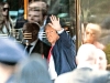 Trump llega a Nueva York para entregarse a la justicia; soborn&oacute; a actriz porno
