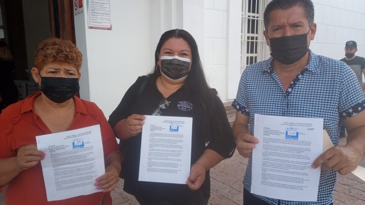 Comerciantes entregan oficio al Alcalde Estrada Ferreiro para retirar la restricci&oacute;n del uso del obligatorio del cubrebocas