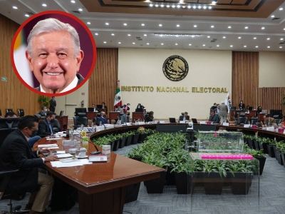 L&oacute;pez Obrador respalda que una mujer presida el INE; "suelen ser m&aacute;s honestas"