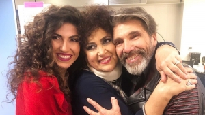 Amanda Miguel, Ana Victoria (y holograma de Diego Verdaguer) conquistan Nueva York