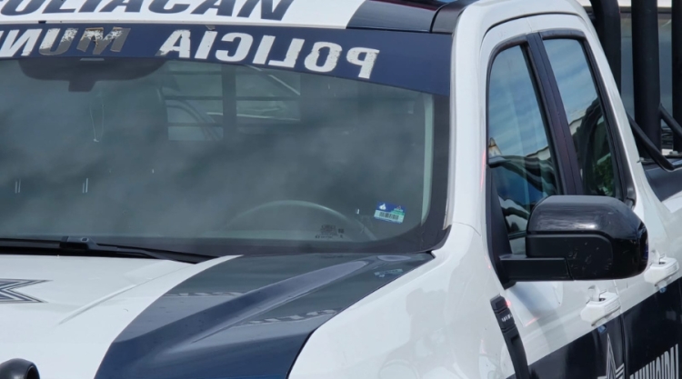 Levantan a trabajador de gasolinera frente a Plaza Comercial de Tres R&iacute;os