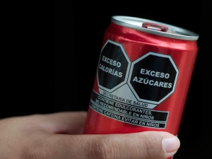 OMS considerar&aacute; al aspartame, edulcorante de refrescos 'light', como ingrediente cancer&iacute;geno