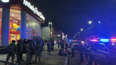 Asesinan de un balazo en la cabeza a creador de contenido en restaurante ubicado cerca de la FGE en Culiac&aacute;n