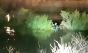 Rescatan a 30 migrantes de morir ahogados en el R&iacute;o Bravo